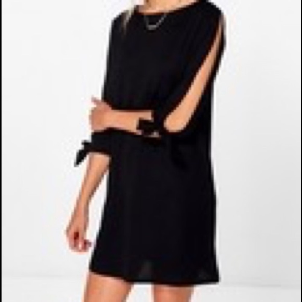 BooHoo long sleeve shift dress